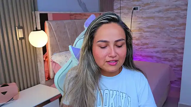 lila cute1 online show from October 24, 2025, 8:16 pm