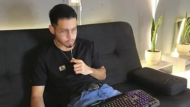 Jaybrown  1 online show from October 26, 2025, 11:05 am