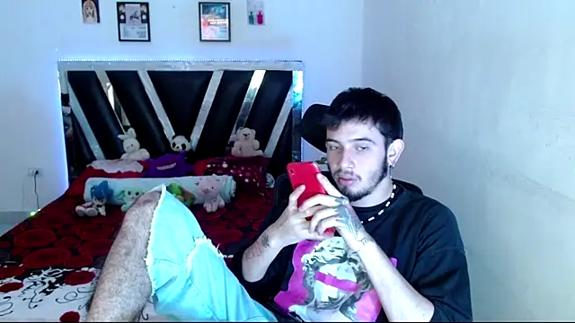 Sebasxxl12 online show from May 18, 2026, 8:47 pm