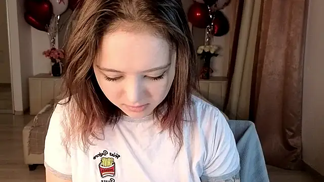 Snapshot of _EVA_GREEN chatting on October 3, 2025, 7:49 am EVA GREEN online show from October 3, 2025, 7:49 am