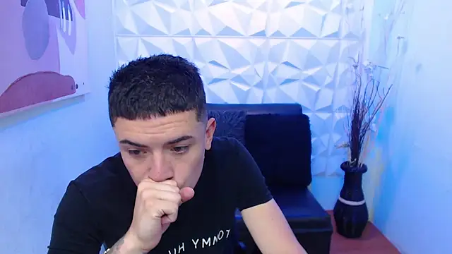 Snapshot of Adam_Blaze chatting on December 1, 2025, 3:06 pm Adam Blaze online show from December 1, 2025, 3:06 pm