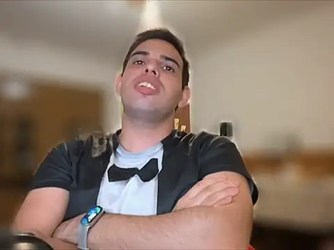  Djonson  online show from September 28, 2025, 5:07 pm