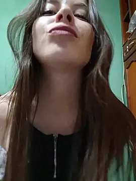 EmmaValencia  online show from November 28, 2025, 5:21 am