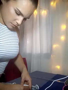 Snapshot of Arisbet333 chatting on November 12, 2025, 9:14 pm Arisbet333 online show from November 12, 2025, 9:14 pm