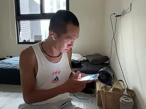 Snapshot of mrcaiziv chatting on October 14, 2025, 6:03 am mrcaiziv online show from October 14, 2025, 6:03 am