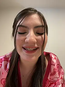 Snapshot of san_lucifer33 chatting on March 5, 2026, 5:03 am san lucifer33 online show from March 5, 2026, 5:03 am