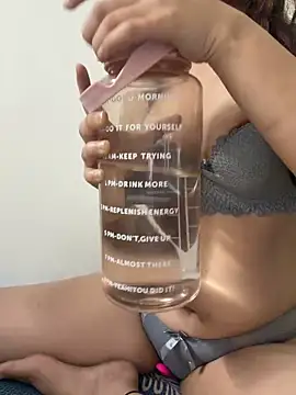 Horny pratiksha online show from April 2, 2026, 3:53 pm