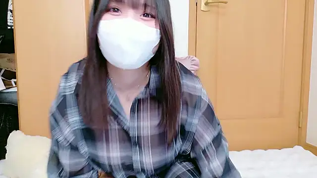 YUKINA 00 online show from April 21, 2026, 3:50 pm