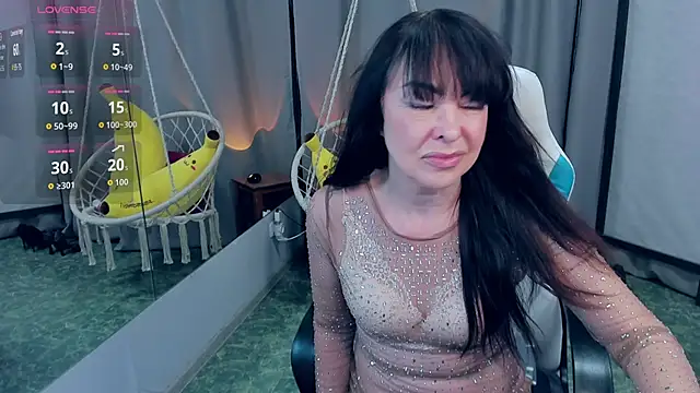 LindaRomero online show from December 18, 2025, 9:59 am