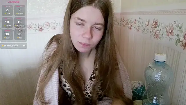 0nlyLola online show from October 13, 2025, 8:47 am