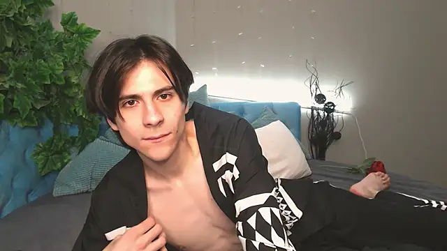 Snapshot of Ellis_Rin chatting on October 22, 2025, 10:31 pm Ellis Rin online show from October 22, 2025, 10:31 pm