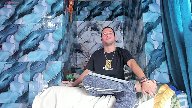 Snapshot of celesteyorucso1 chatting on October 4, 2025, 9:02 pm celesteyorucso1 online show from October 4, 2025, 9:02 pm