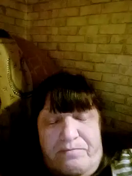 Apeesynka55211 online show from November 14, 2025, 8:40 pm