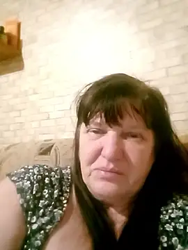 Apeesynka55211 online show from January 7, 2026, 9:39 pm