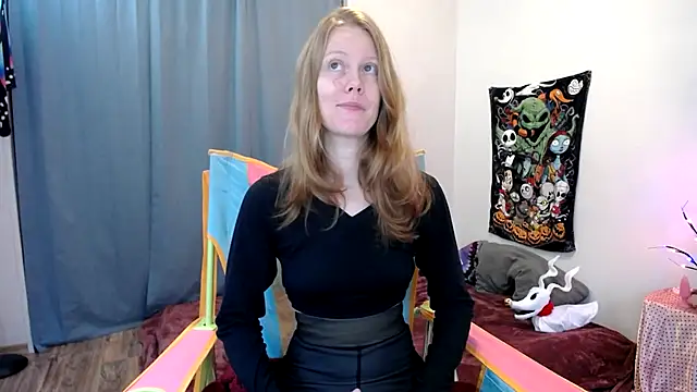 naughtyfox89 online show from October 13, 2025, 5:24 pm