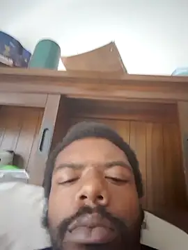 Snapshot of MrBigDickShow chatting on October 26, 2025, 3:18 pm MrBigDickShow online show from October 26, 2025, 3:18 pm