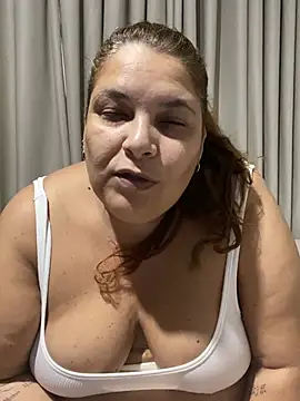 Snapshot of Livpoppe chatting on April 9, 2026, 10:53 am Livpoppe online show from April 9, 2026, 10:53 am