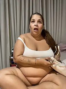 Snapshot of Livpoppe chatting on April 13, 2026, 1:38 pm Livpoppe online show from April 13, 2026, 1:38 pm