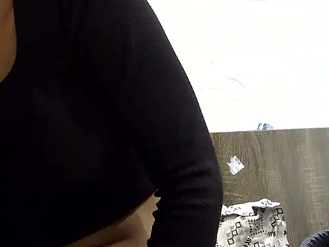 SEXY DOLL88 online show from October 24, 2025, 6:54 am