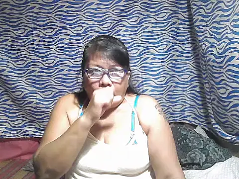 joy cute online show from October 15, 2025, 12:00 am