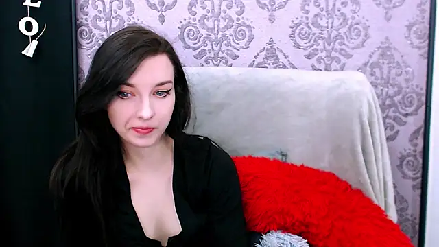 DominantLuna online show from March 31, 2026, 4:51 pm