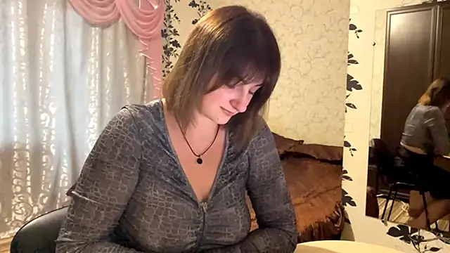 Snapshot of HoneyRose333 chatting on October 10, 2025, 8:35 am HoneyRose333 online show from October 10, 2025, 8:35 am