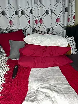 CynnxxxBarb online show from October 18, 2025, 4:30 pm