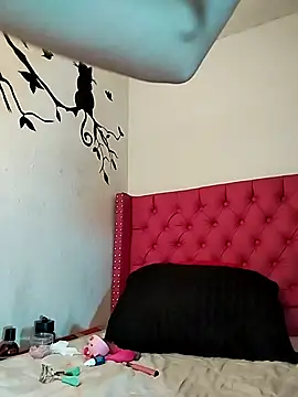 Snapshot of Valentina_Squirt- chatting on November 12, 2025, 9:10 am Valentina Squirt- online show from November 12, 2025, 9:10 am