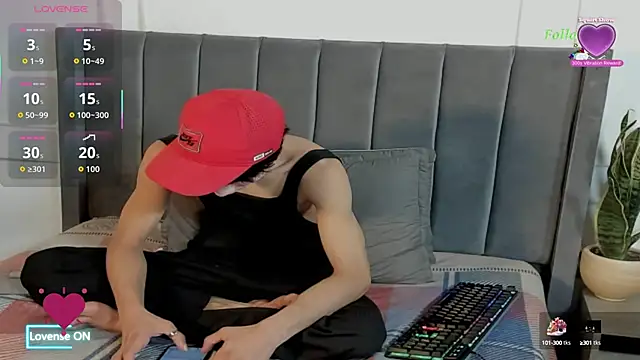 Snapshot of luxuryheaven_8 chatting on October 7, 2025, 8:06 pm luxuryheaven 8 online show from October 7, 2025, 8:06 pm