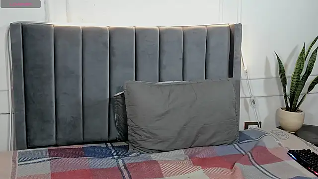 Snapshot of luxuryheaven_8 chatting on October 11, 2025, 7:34 pm luxuryheaven 8 online show from October 11, 2025, 7:34 pm