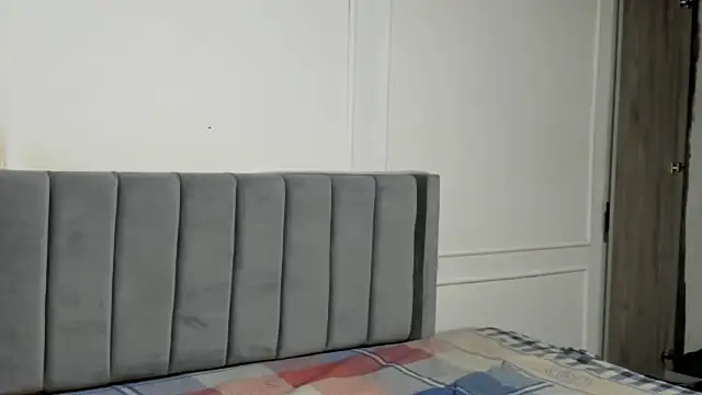 Snapshot of luxuryheaven_8 chatting on October 24, 2025, 8:49 pm luxuryheaven 8 online show from October 24, 2025, 8:49 pm