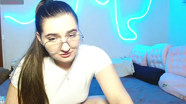 cutieblush online show from October 3, 2025, 11:24 pm