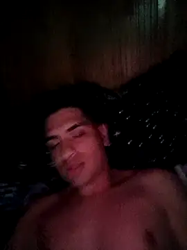 Snapshot of daniandr119 chatting on November 6, 2025, 4:35 am daniandr119 online show from November 6, 2025, 4:35 am