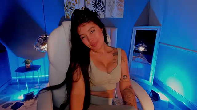 Snapshot of Juliieta_Evans chatting on October 22, 2025, 7:57 pm Juliieta Evans online show from October 22, 2025, 7:57 pm