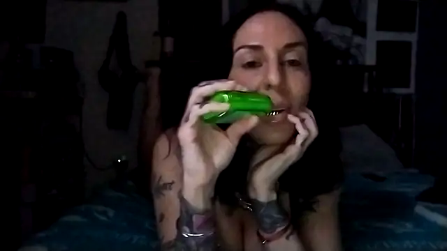 Snapshot of inkdhollow1 chatting on October 14, 2025, 2:45 am inkdhollow1 online show from October 14, 2025, 2:45 am