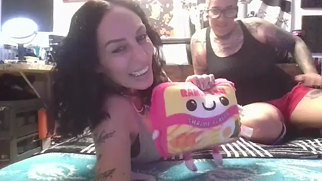 Snapshot of inkdhollow1 chatting on November 20, 2025, 3:39 am inkdhollow1 online show from November 20, 2025, 3:39 am