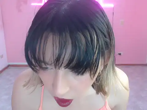 Snapshot of cristal_hills_19 chatting on November 20, 2025, 8:08 pm cristal hills 19 online show from November 20, 2025, 8:08 pm