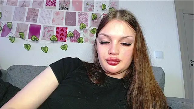 Snapshot of sashadeliii chatting on October 2, 2025, 12:12 pm sashadeliii online show from October 2, 2025, 12:12 pm