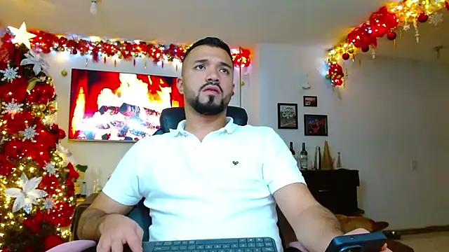 Snapshot of mathewv_ chatting on November 11, 2025, 4:45 am mathewv online show from November 11, 2025, 4:45 am