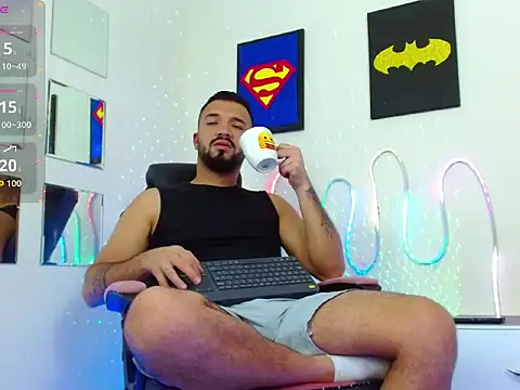 Snapshot of mathewv_ chatting on December 1, 2025, 3:00 am mathewv online show from December 1, 2025, 3:00 am