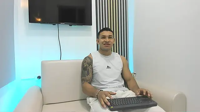 venedic bull online show from October 2, 2025, 12:23 pm