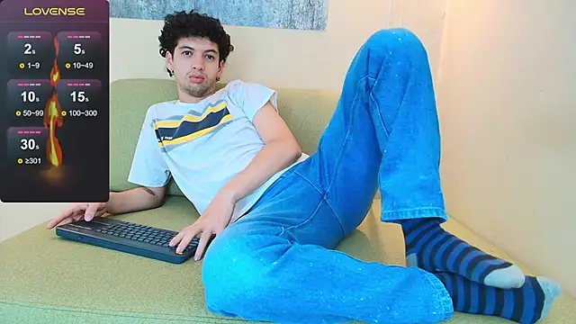 ISRAEL GRAY online show from November 9, 2025, 12:42 am