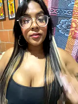 Snapshot of Mery_Sexx chatting on October 19, 2025, 3:51 am Mery Sexx online show from October 19, 2025, 3:51 am