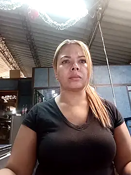 Snapshot of vicoria_09 chatting on November 6, 2025, 9:15 pm vicoria 09 online show from November 6, 2025, 9:15 pm