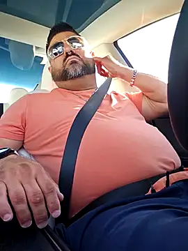 Roddog18 online show from February 25, 2026, 11:47 pm