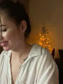 Snapshot of AlmaryKim chatting on December 25, 2024, 12:27 am AlmaryKim online show from December 25, 2024, 12:27 am