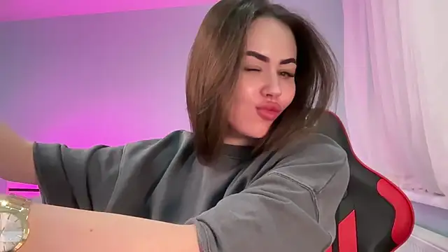 Snapshot of AlmaryKim chatting on February 18, 2025, 10:03 pm AlmaryKim online show from February 18, 2025, 10:03 pm