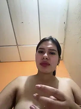 Brianna bunny05 online show from April 19, 2026, 4:23 am