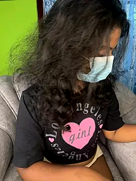 Snapshot of SukiyamaAsia chatting on October 1, 2025, 7:14 am SukiyamaAsia online show from October 1, 2025, 7:14 am