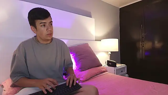 Dylan Katte online show from February 8, 2026, 2:59 am